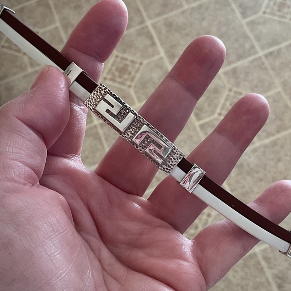 NWOT STERLING SILVER 925 GREEK KEY DESIGN SILICONE BAND UNISEX BRACELET - Picture 3 of 10
